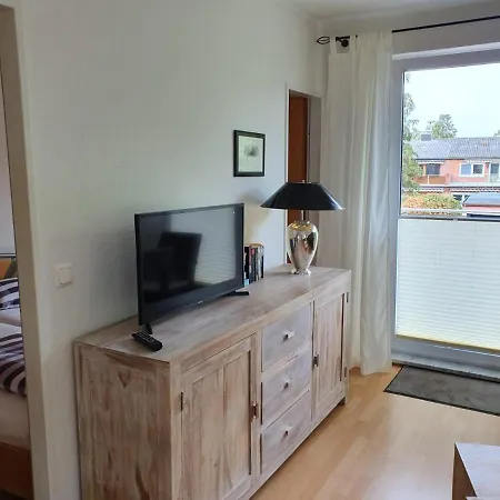 Haus Am Groemitzer Deich Апартаменты *